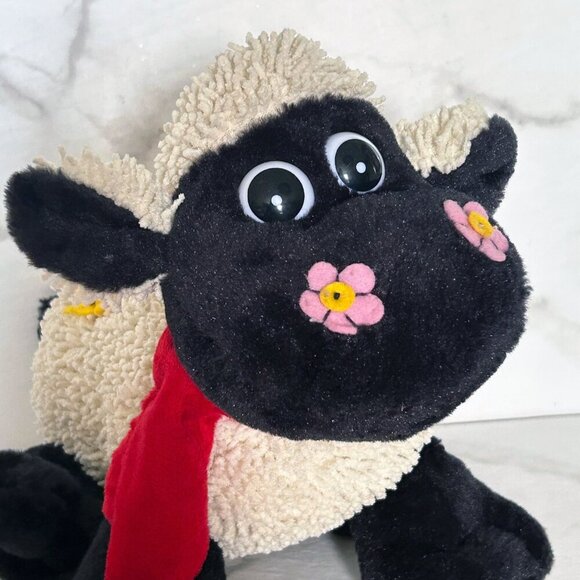 Shaun the Sheep - Vintage Plush with daisies and red scarf.  Wallace and Gromit - Picture 10 of 10